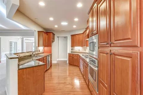 620 Aylestone Dr, Cary, NC 27519 photo 11