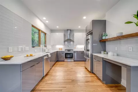 1211 Gilbert St, Durham, NC 27701 photo 8