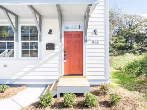 910 N Elizabeth St, Durham, NC 27701 photo 1