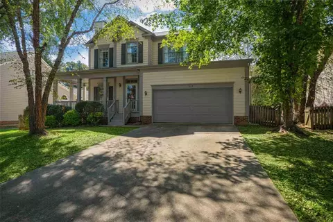 613 Wakehurst Dr, Cary, NC 27519 photo 1