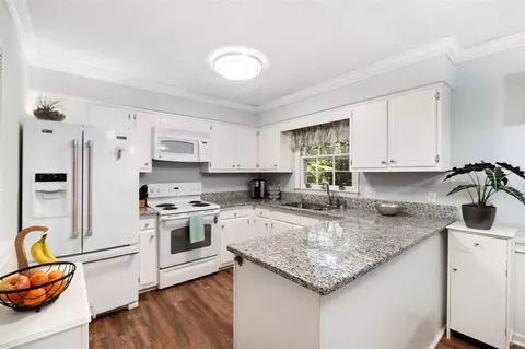 511 Ryan Rd, Cary, NC 27511 photo 5