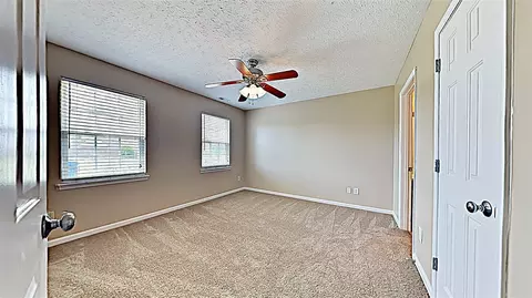 2033 Spring Creek Dr, Durham, NC 27704 photo 6
