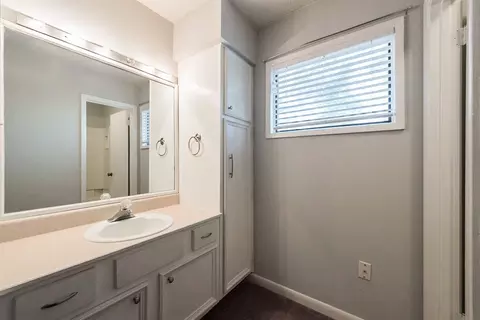 4100 Five Oaks Dr, Durham, NC 27707 photo 4