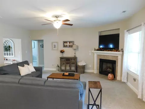 76 Bethany Cir, Angier, NC 27501 photo 3