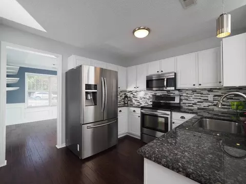 705 Brickstone Dr, Apex, NC 27502 photo 3