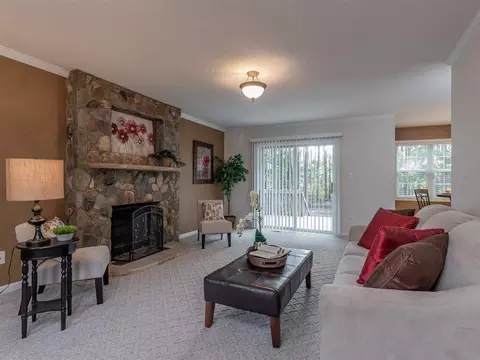 2504 Dovetail Dr, Durham, NC 27704 photo 4