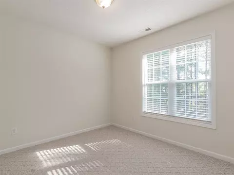 2504 Dovetail Dr, Durham, NC 27704 photo 12