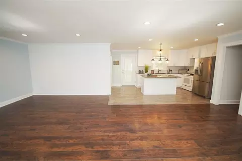 604 Lakeview Rd, Durham, NC 27712 photo 5