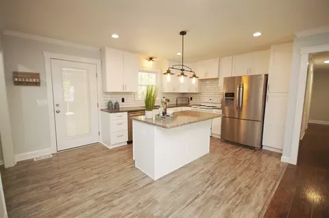 604 Lakeview Rd, Durham, NC 27712 photo 9