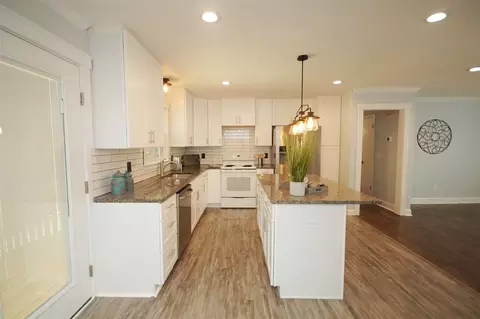 604 Lakeview Rd, Durham, NC 27712 photo 12