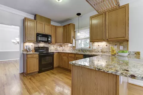 110 Ashwyn Ct, Cary, NC 27518 photo 4