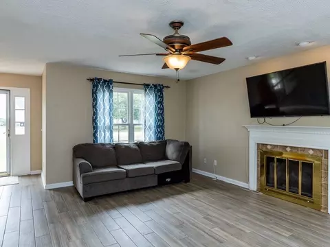 54 Windsor Dr, Angier, NC 27501 photo 6