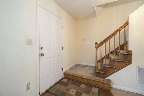 908 Clifford Dr, Durham, NC 27704 photo 3