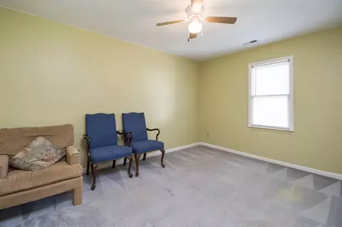 908 Clifford Dr, Durham, NC 27704 photo 9