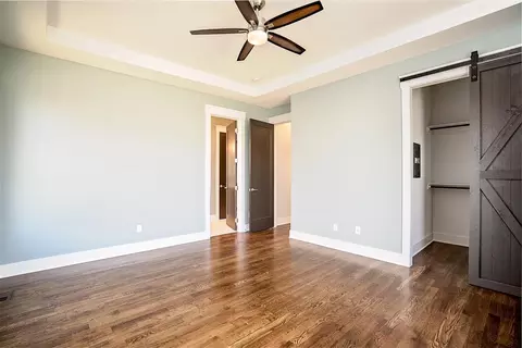 906 Tarik Dr, Durham, NC 27707 photo 4