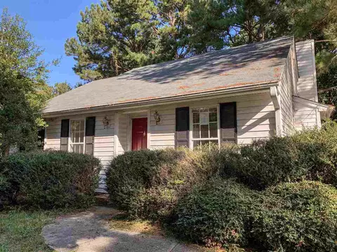 204 Long Crescent Dr, Durham, NC 27712 photo 1