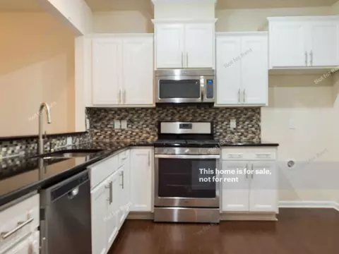 222 Lynchwick Ln, Durham, NC 27703 photo 2