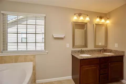 625 Hiddenbrook Dr, Durham, NC 27703 photo 21