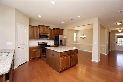 625 Hiddenbrook Dr, Durham, NC 27703 photo 8