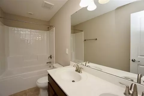 625 Hiddenbrook Dr, Durham, NC 27703 photo 16