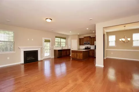 625 Hiddenbrook Dr, Durham, NC 27703 photo 4