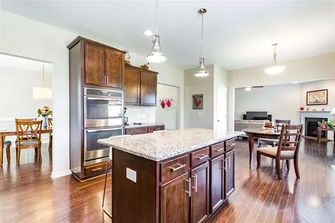 1021 Laredo Ln, Durham, NC 27703 photo 3