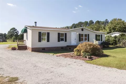 2920 Old Stage Rd, Erwin, NC 28339 photo 2
