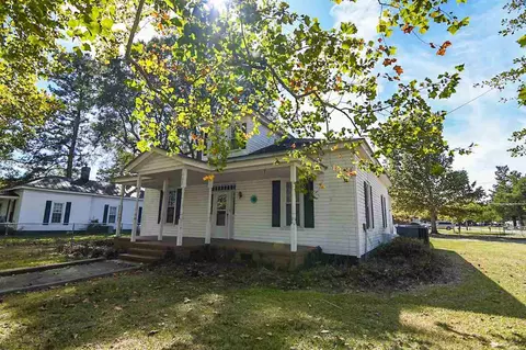 102 E Third St, Princeton, NC 27569 photo 1