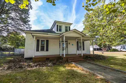 102 E Third St, Princeton, NC 27569 photo 3