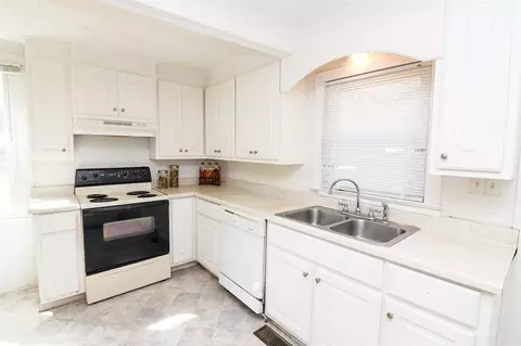 102 E Third St, Princeton, NC 27569 photo 11