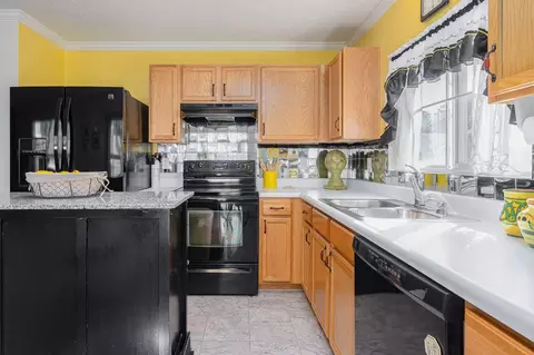102 Citrine Ct, Durham, NC 27703 photo 8