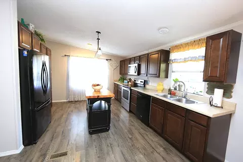 2297 Arrowhead Rd, Dunn, NC 28334 photo 4