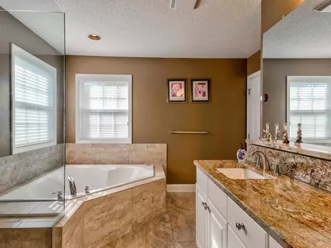 210 Stablegate Dr, Cary, NC 27513 photo 16