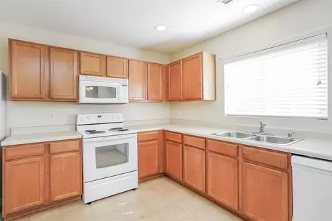 157 Bellfare Dr, Garner, NC 27529 photo 2