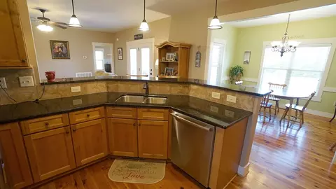 5610 Benson Hardee Rd, Benson, NC 27504 photo 11