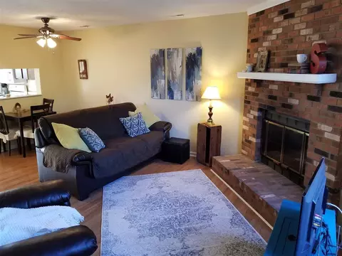 5 Durbin Pl, Durham, NC 27705 photo 2