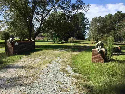 194 Roberts Trl, Benson, NC 27504 photo 1
