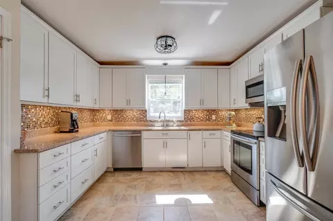 405 Compton Rd, Raleigh, NC 27609 photo 6