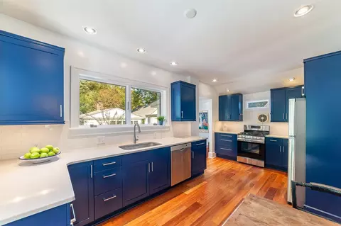 1006 W Markham Ave, Durham, NC 27701 photo 13
