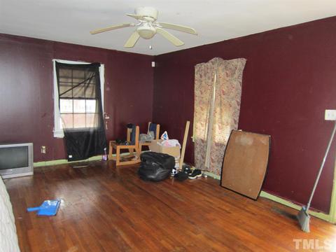 619 Bernice St, Durham, NC 27703 photo 3