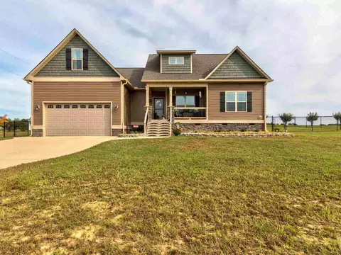 18 Creech Place Dr, Benson, NC 27504 photo 2