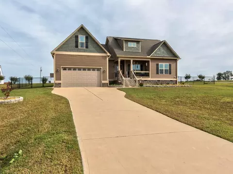 18 Creech Place Dr, Benson, NC 27504 photo 1