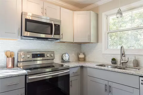 2526 Atlantic St, Durham, NC 27707 photo 2