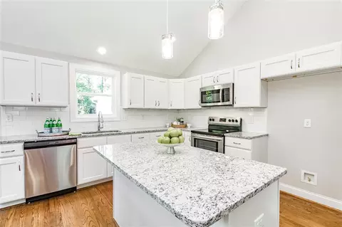 421 Colleton Rd, Raleigh, NC 27610 photo 7