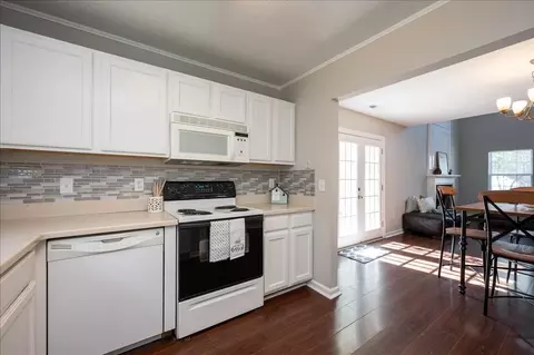 4605 Dolwick Dr, Durham, NC 27713 photo 8