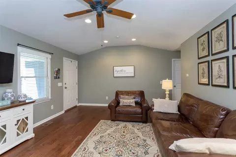 3133 Dixon Rd, Durham, NC 27707 photo 4