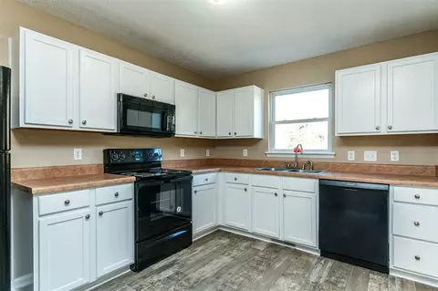1902 Spring Creek Dr, Durham, NC 27704 photo 7