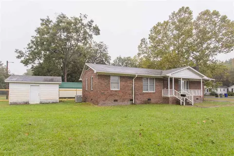 100 E Watson St, Selma, NC 27576 photo 2