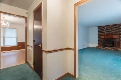 100 E Watson St, Selma, NC 27576 photo 6