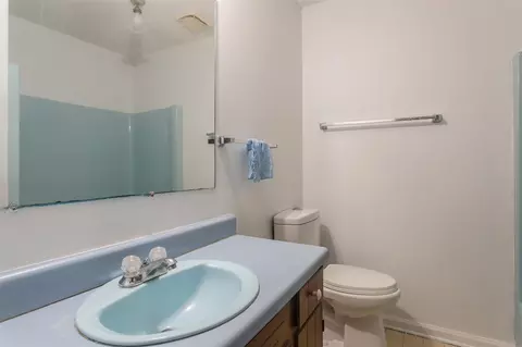100 E Watson St, Selma, NC 27576 photo 24